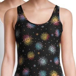 Multicolored sun tank